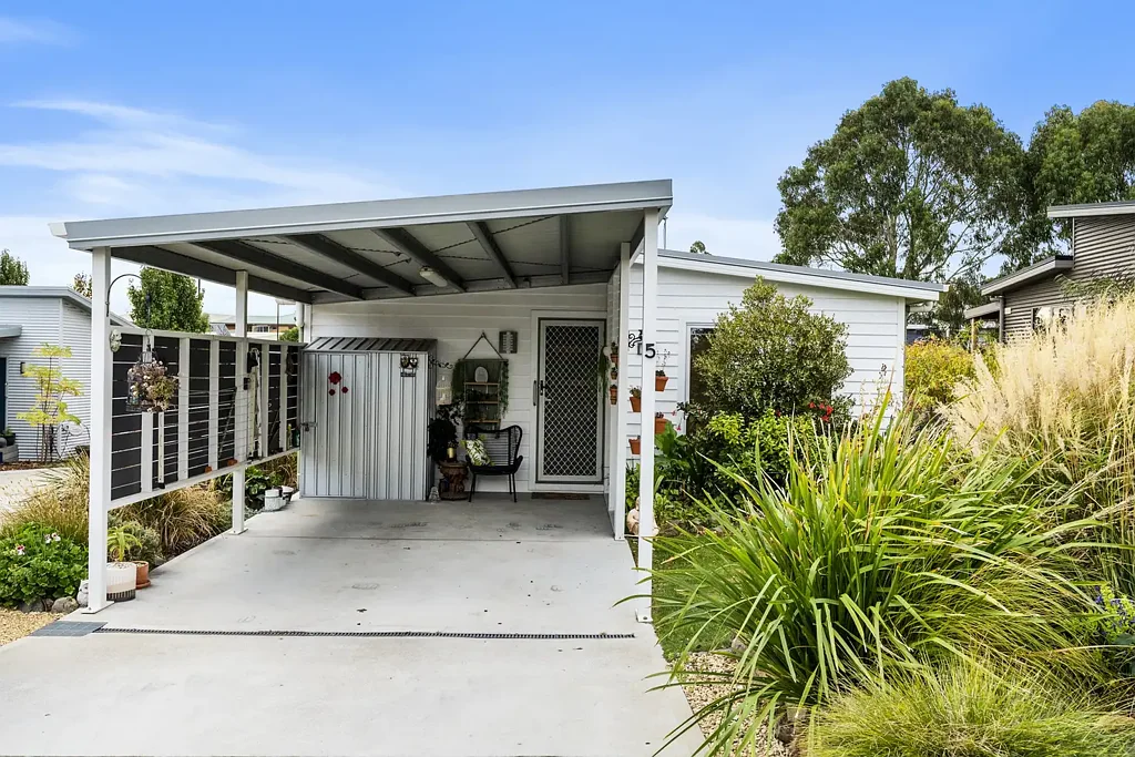 Old Beach 2 Bedroom Secure community living
