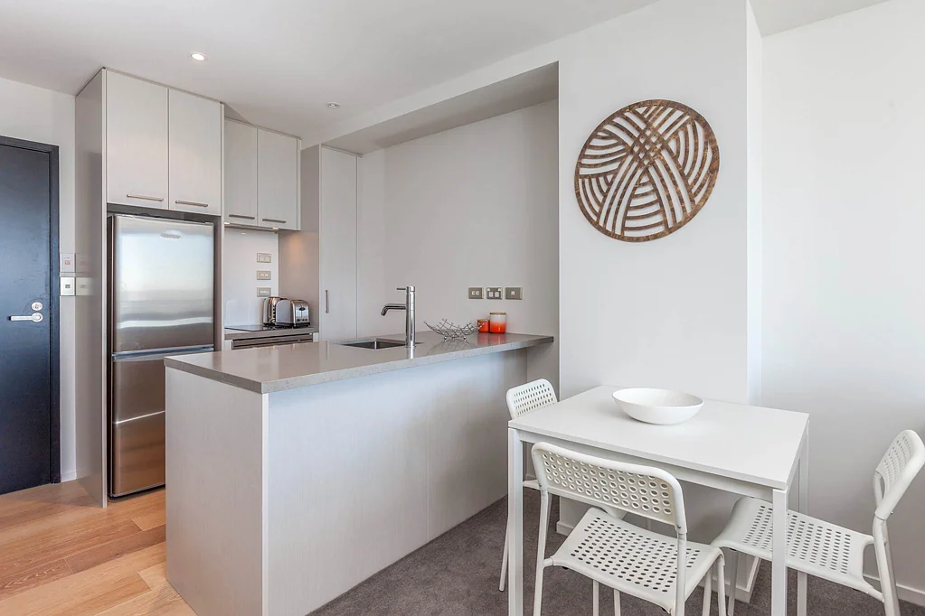 One bedroom + Flexi
 in Queens Residence
