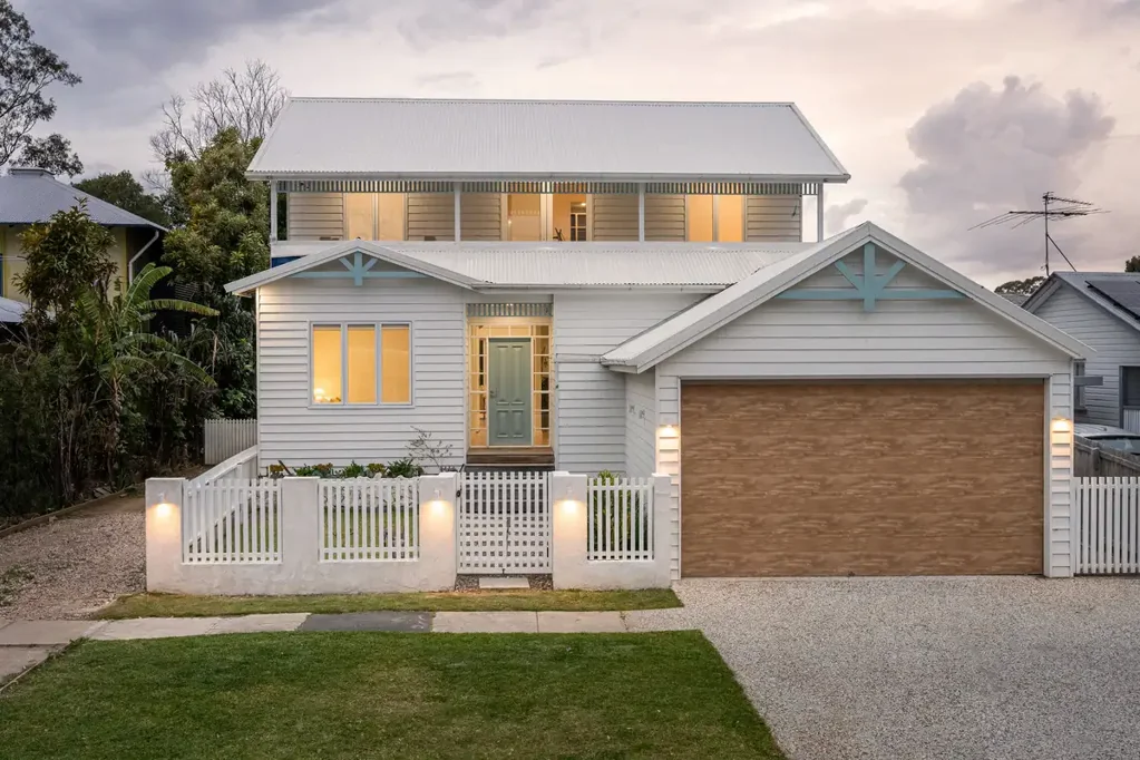 Deagon 6ਬੈੱਡਰੂਮ A Statement Home of Light, Luxury, and Lifestyle on 809m2