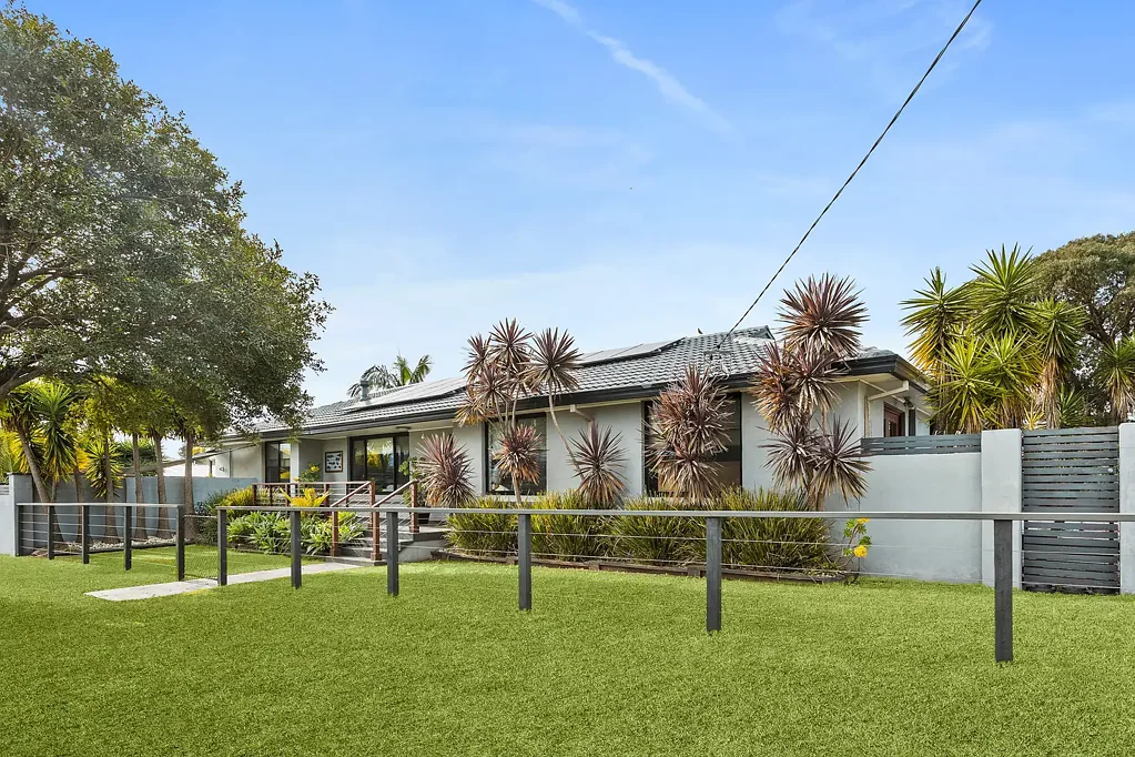 Oak Flats 5બેડરૂમ Spacious Family Living with Pool, Granny Flat & Endless Versatility