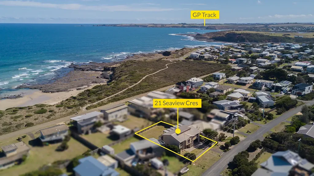 21 Seaview Crescent, Surf Beach, VIC 3922