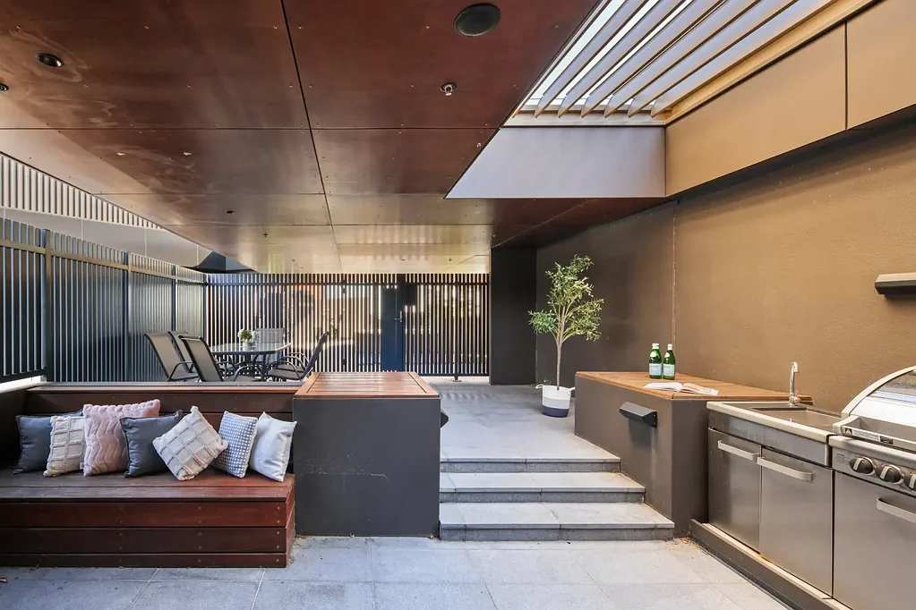 Ashfield 2Phòng ngủ Penthouse Level With Sweeping City & Harbour Views