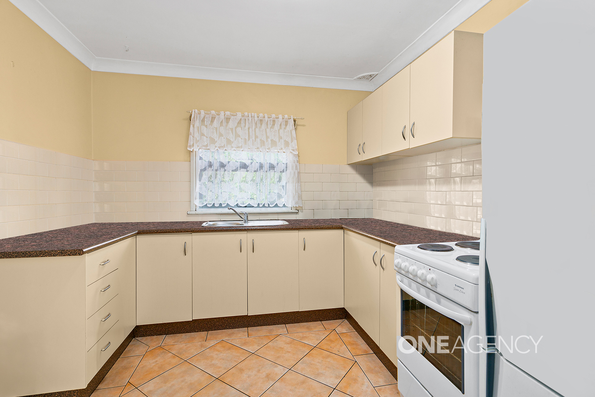 12 WOOROO ST, ALBION PARK RAIL NSW 2527, 0 कमरे, 0 बाथरूम, House