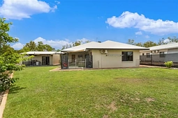 51 Lind Rd, Johnston