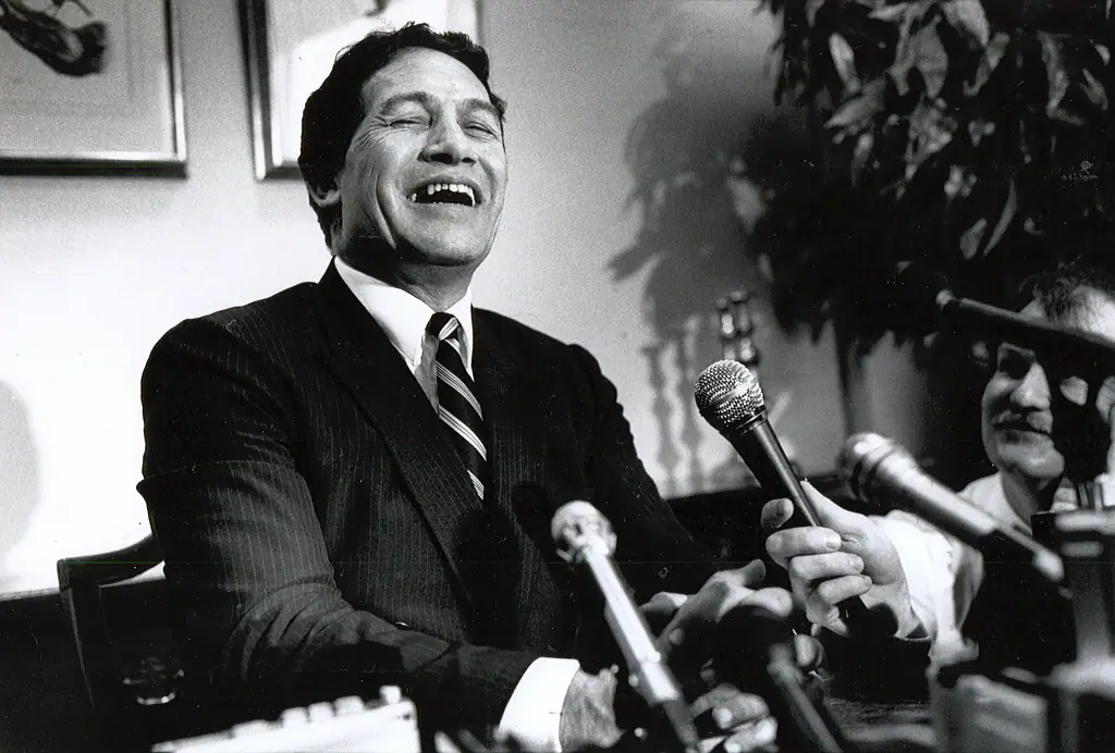 Winston Peters：新西兰政坛老牌“男二号”，他是左右逢源还是政治投机？