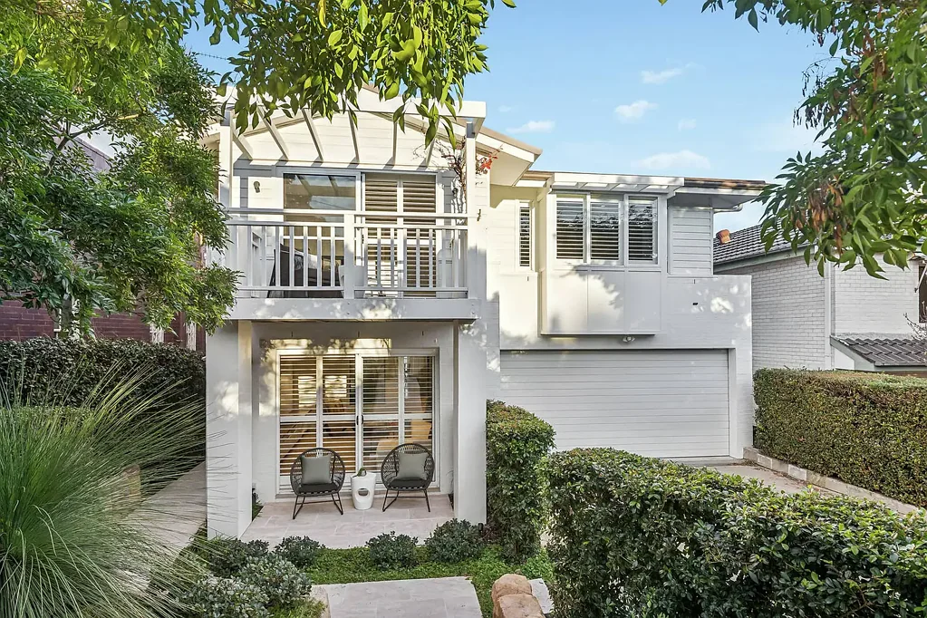 Mosman 4침실 Spacious Family Entertainer With District and City Skyline Views