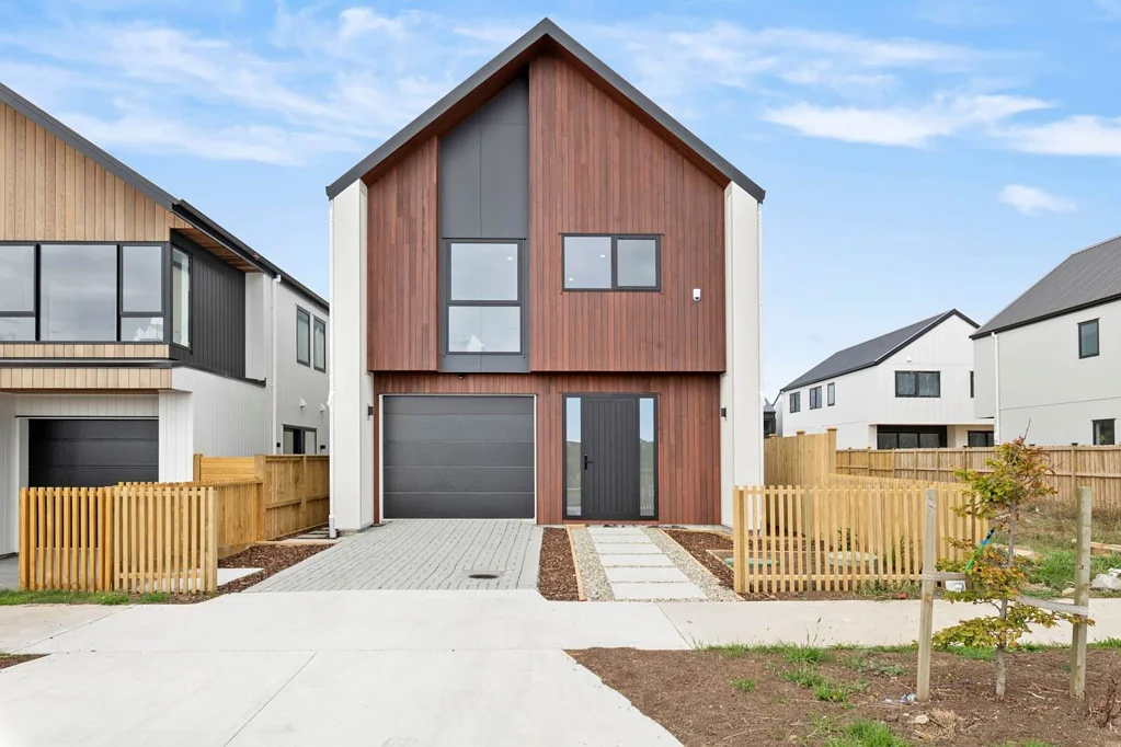 Karaka 4બેડરૂમ Modern Living with Master Build Guarantee