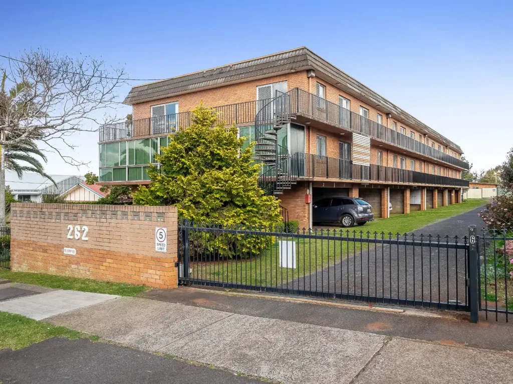 Toowoomba City 2ห้องนอน Location, Lifestyle & Value – The Perfect Start or Smart Investment!