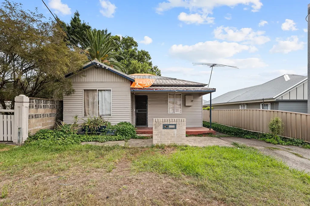 Raymond Terrace 3 Slaapkamer 2026 BUDGET BUSTER - DEVELOPMENT OPPORTUNITY