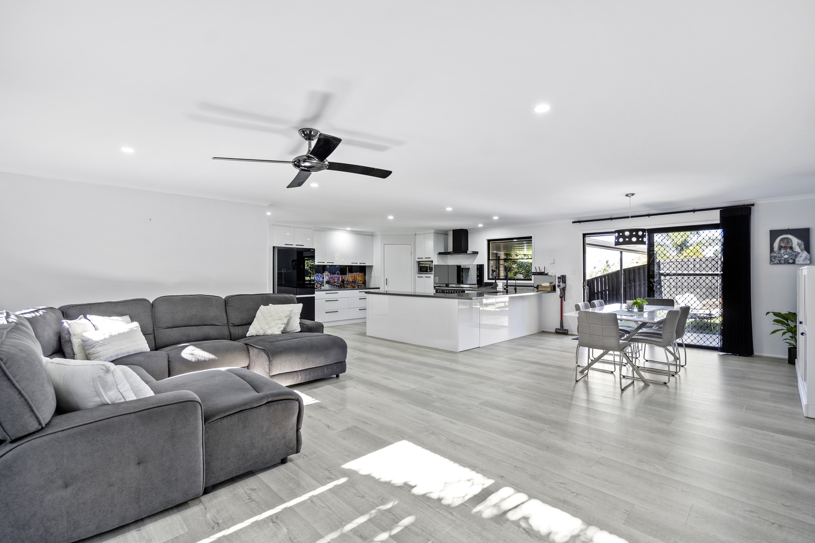 10 SUNDEW CR, UPPER COOMERA QLD 4209, 0 Bedrooms, 0 Bathrooms, House