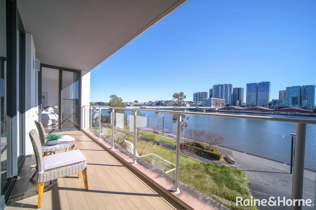 Rhodes 2Habitaciones Rare Luxury Waterfront 2-Bedroom Residence with North-West Facing & Panoramic Views