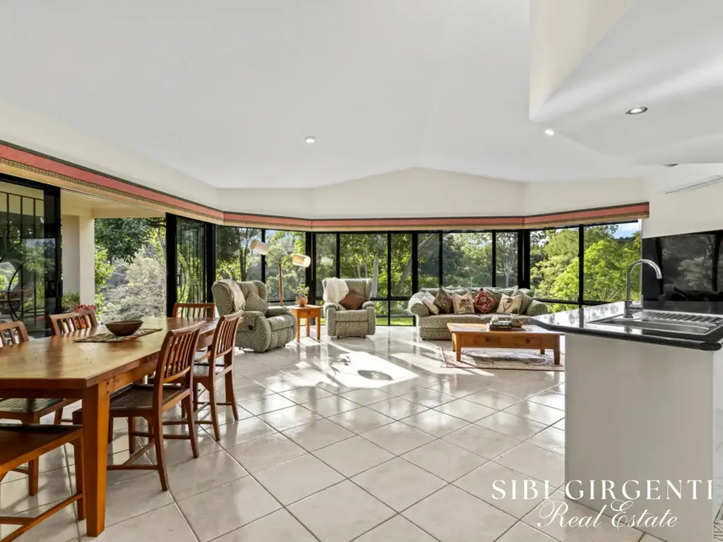 Mareeba 4ห้องนอน Elegant Riverfront Residence
