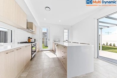 22 Bowerbird Loop, Oran Park, NSW 2570, 4 slaapkamers, 3 badkamers, House