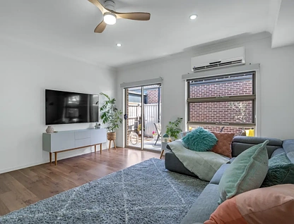 4/25 Invermay Street, Reservoir, VIC 3073, 2 कमरे, 1 बाथरूम, Unit