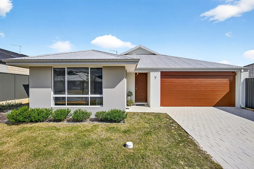 7 Kirrama Way, Yanchep, WA 6035