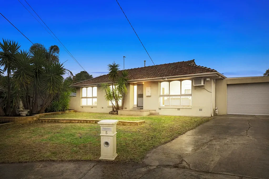 5 Whitehall Place, Lalor, VIC 3075