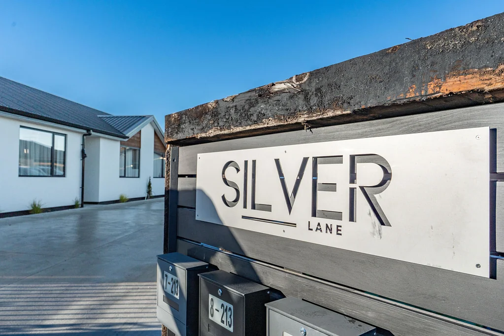 Mosgiel 1房  Brand-new & easy-care & poolside