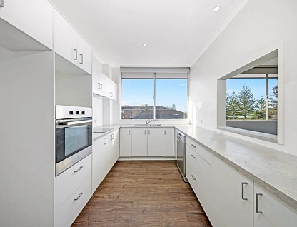 9/117 The Grand Parade, Brighton-Le-Sands, St George, 3 Bedrooms, 2 Bathrooms, Apartment