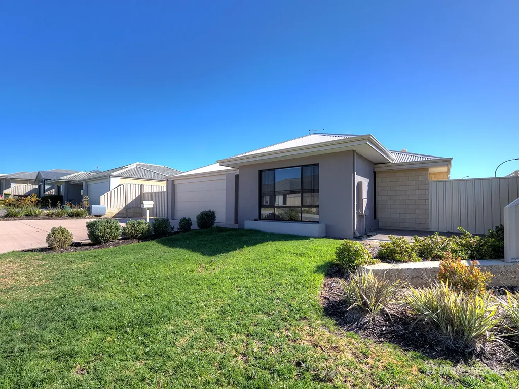 Perfect Family Living Awaits You!