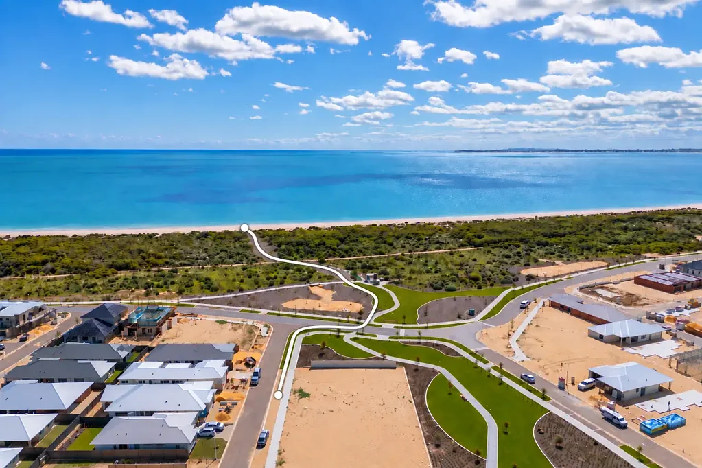 Port Kennedy Build your coastal dream home in Kennedy Bay.