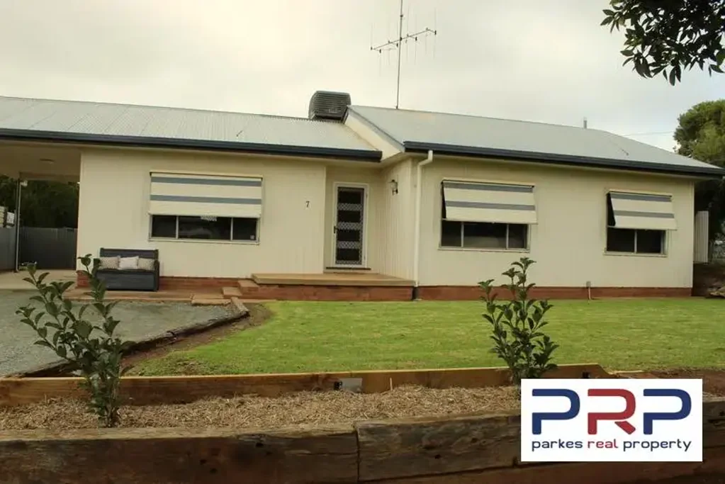 7 Fisher Street, Parkes, NSW 2870