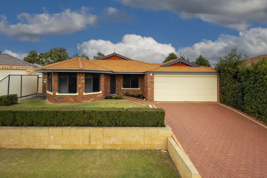 High Wycombe 4 Slaapkamer Spacious family home - Karingal Green estate.