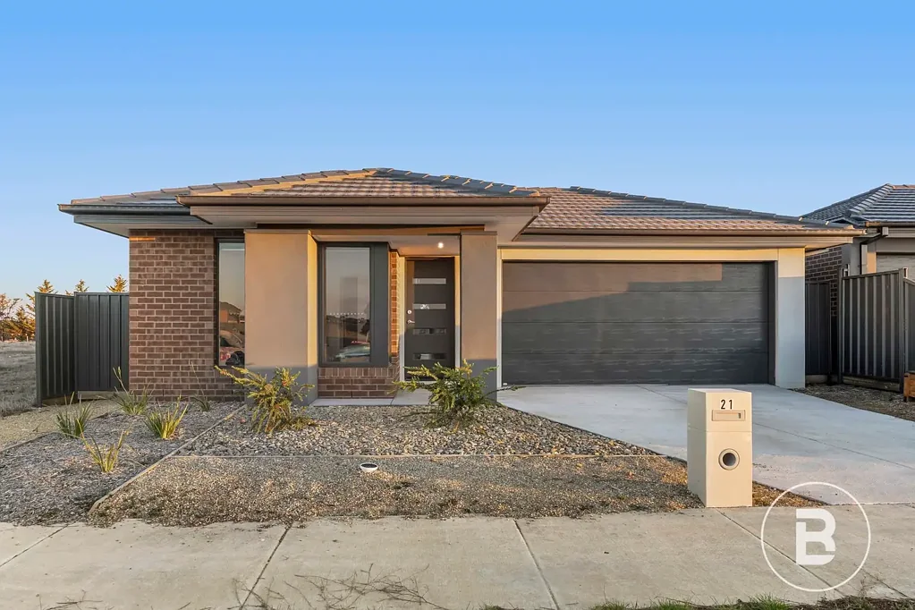 21 Butcherbird Parade, Winter Valley, VIC 3358