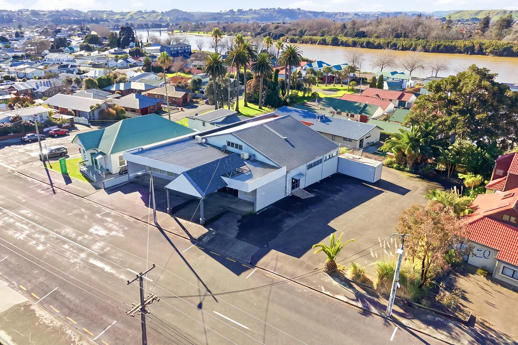 Whanganui 946sqm commercial facility with 20 on-site parks