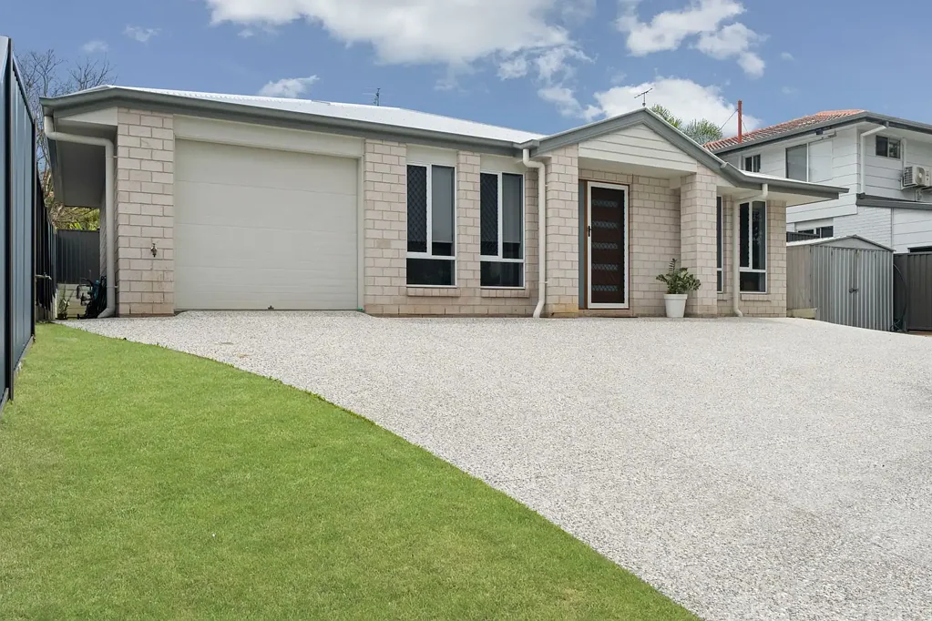 Capalaba 4Moenga Modern Lowset Home in the Heart of Capalaba