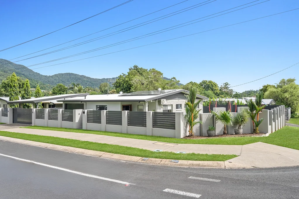 1 Theresa Close, Woree, QLD 4868