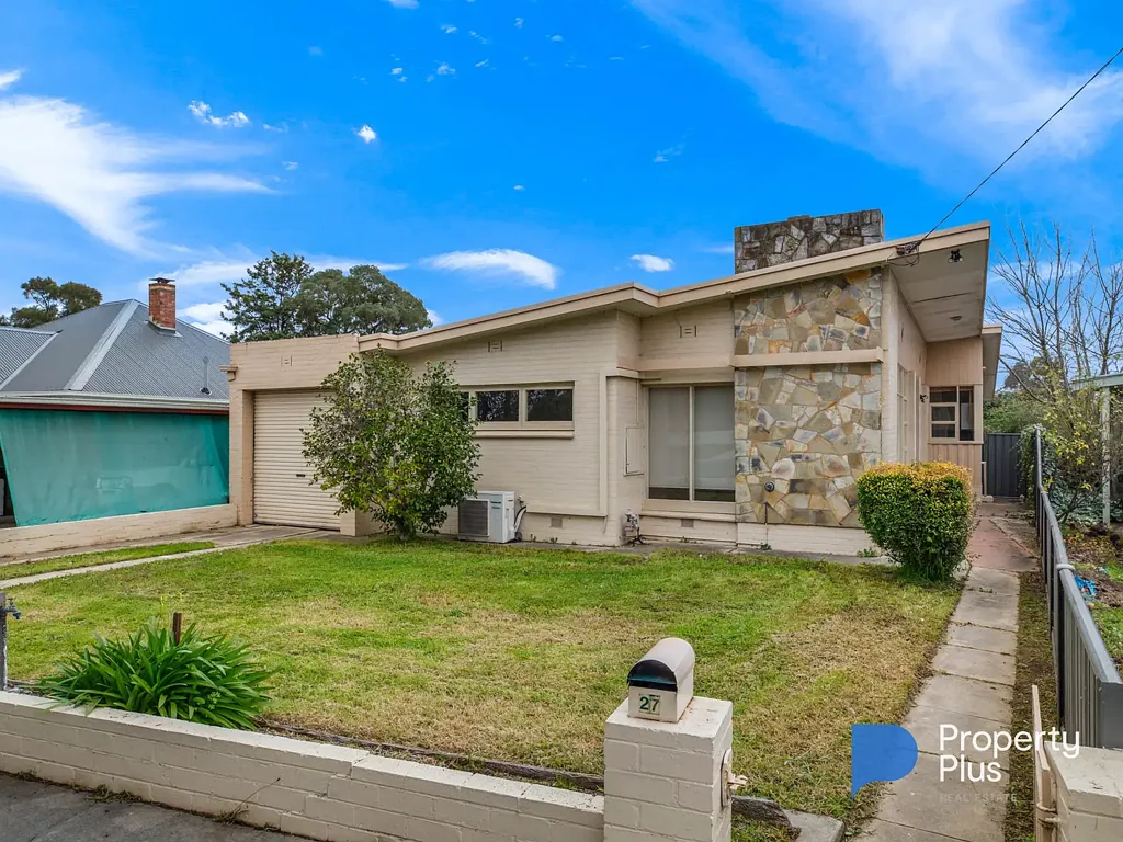 "Comfortable Family Living in a Convenient Location!"