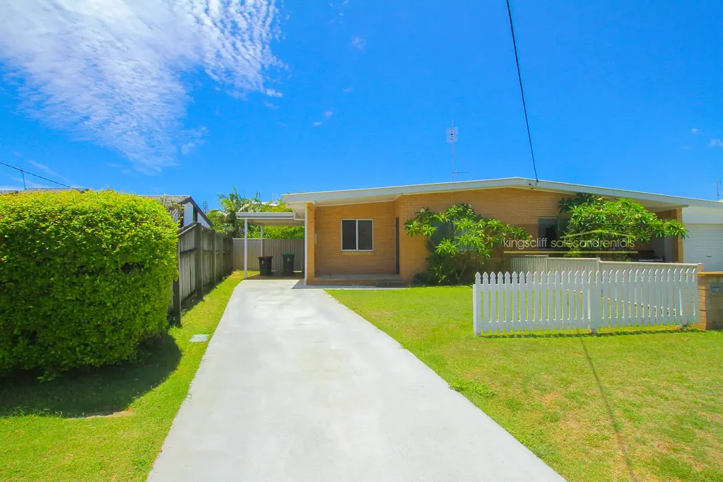2br single level duplex with large fenced yard, two streets from beach