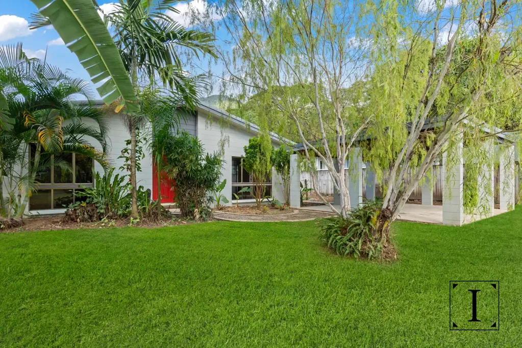 27 Sandwich Street, Kamerunga, QLD 4870