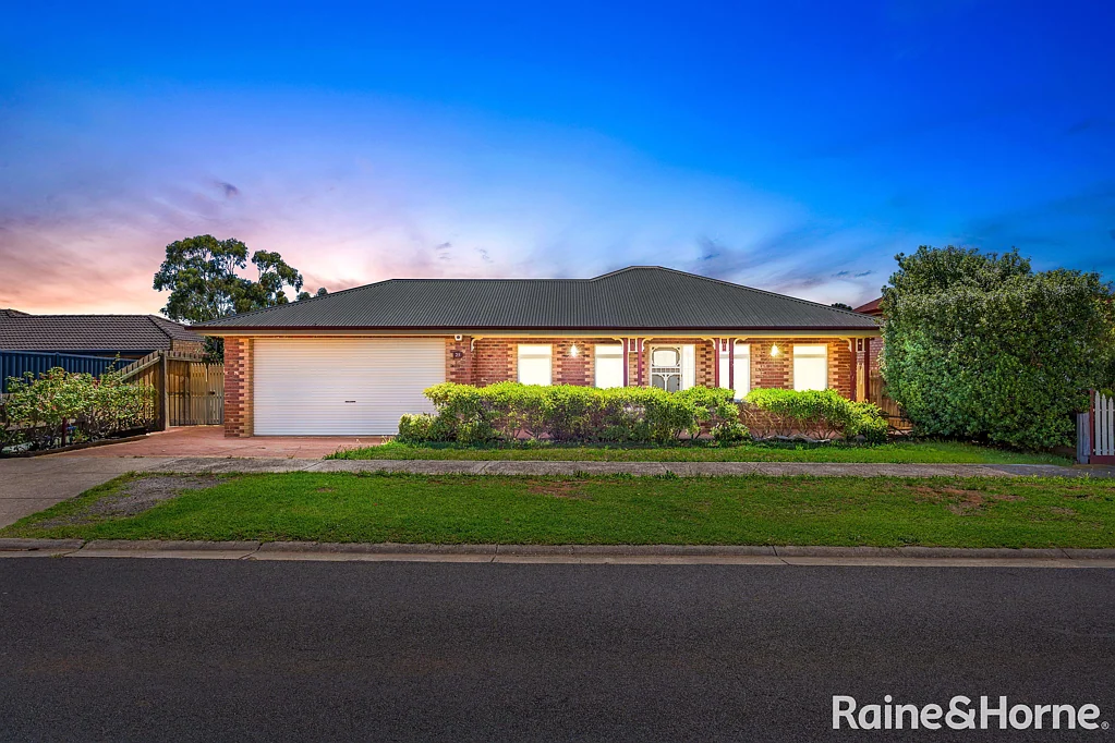 25 Galilee Boulevard, Harkness, VIC 3337