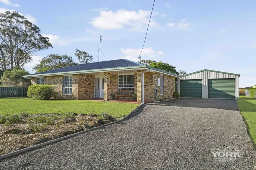 13 Roslyn Street, Westbrook, QLD 4350