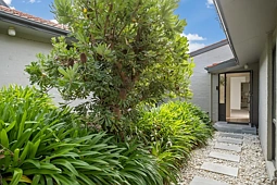 15 Wearing Street, Higgins