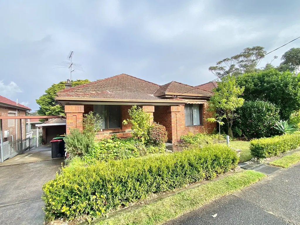 3 Bedroom Home in Family-Friendly Locale!