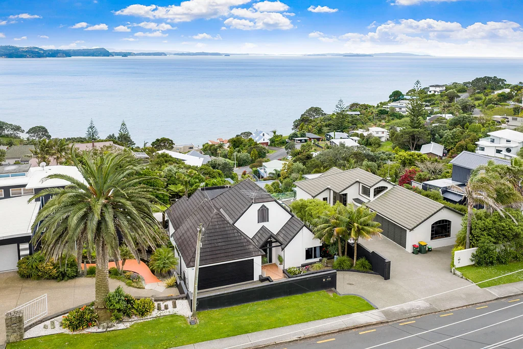 Stanmore Bay 4 Bedroom Panoramic Perfection in Every Direction