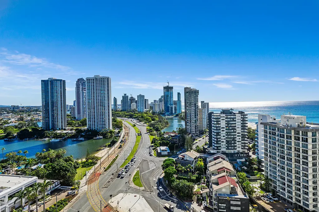 Surfers Paradise 3房  Luxurious Beachside 3 bedroom