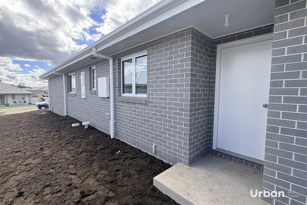 Two Bedroom Granny Flat for Lease!