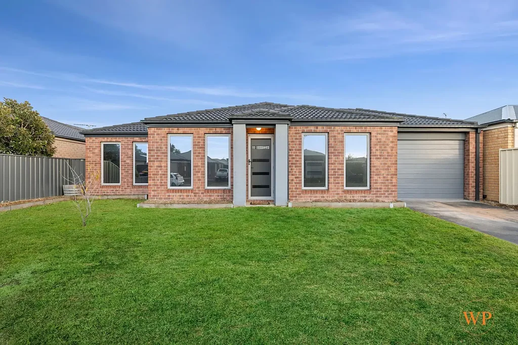 9 Buloke Crescent, Kilmore, VIC 3764