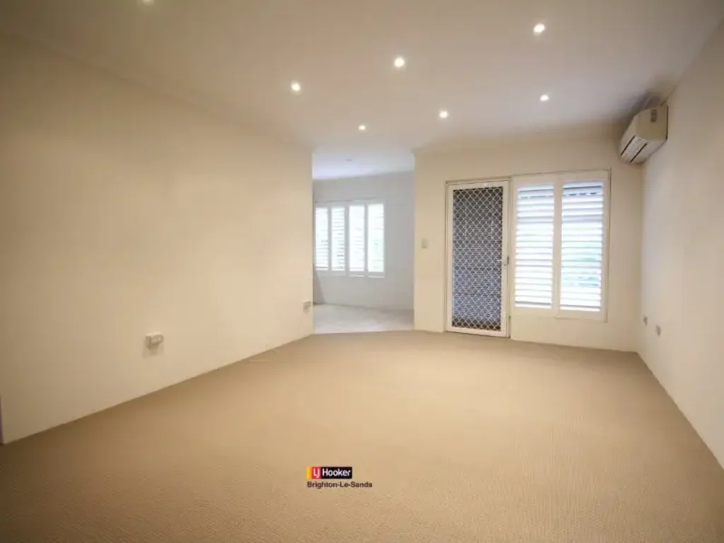 MODERN 2 BEDROOM APARTMENT + AIR-CONDITIONING