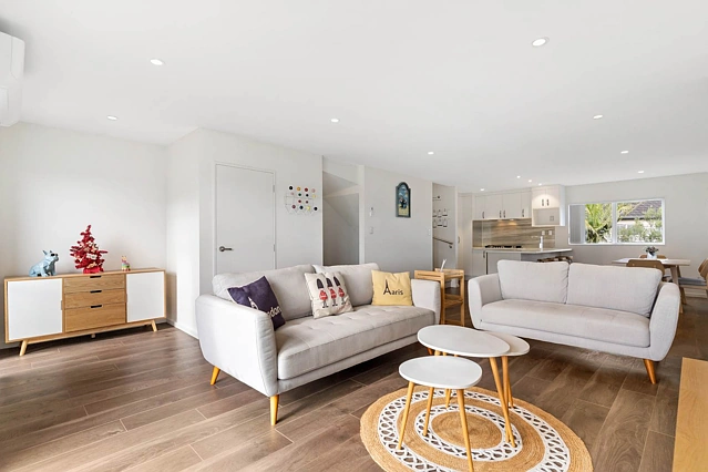 73 Bordeaux Parade, Te Atatu South, Te Atatu South, Waitakere City