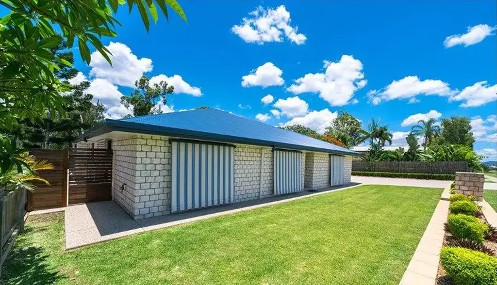Modern lowset home!