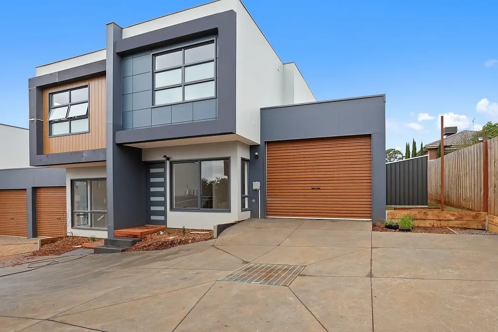 Drouin 2ਬੈੱਡਰੂਮ BRAND NEW TOWNHOUSE WITH AN INNER TOWN ADDRESS