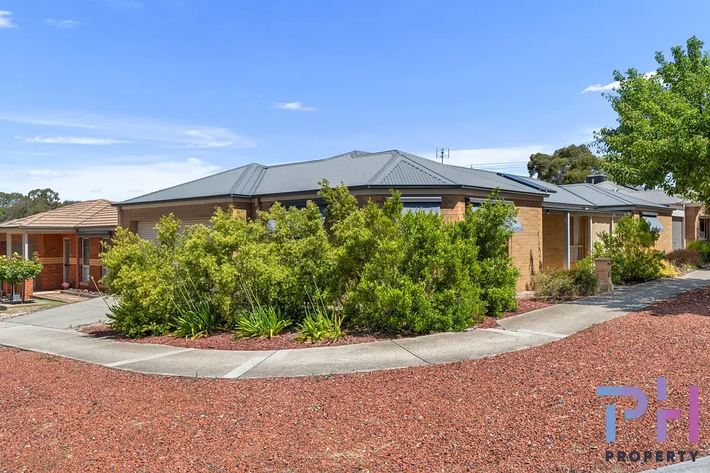4 Sovereign Gardens, Kangaroo Flat, VIC 3555