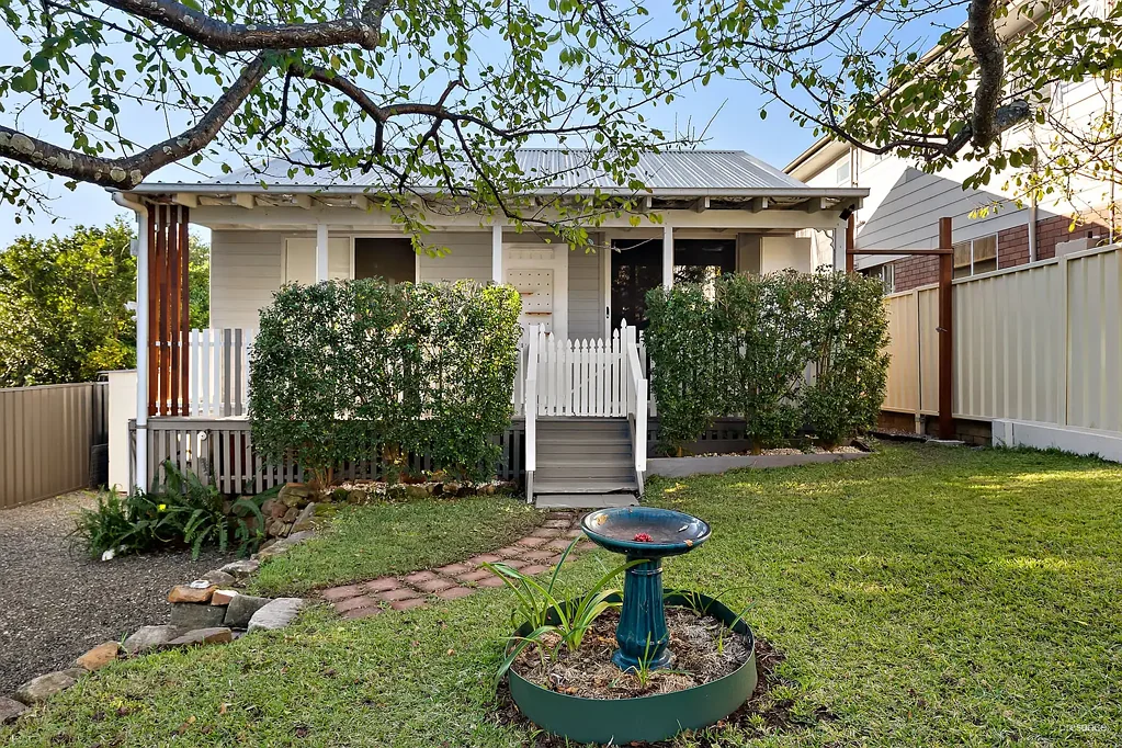 1 Warhust Avenue, Toronto, NSW 2283, 2 Bedrooms, 1 Bathrooms, House
