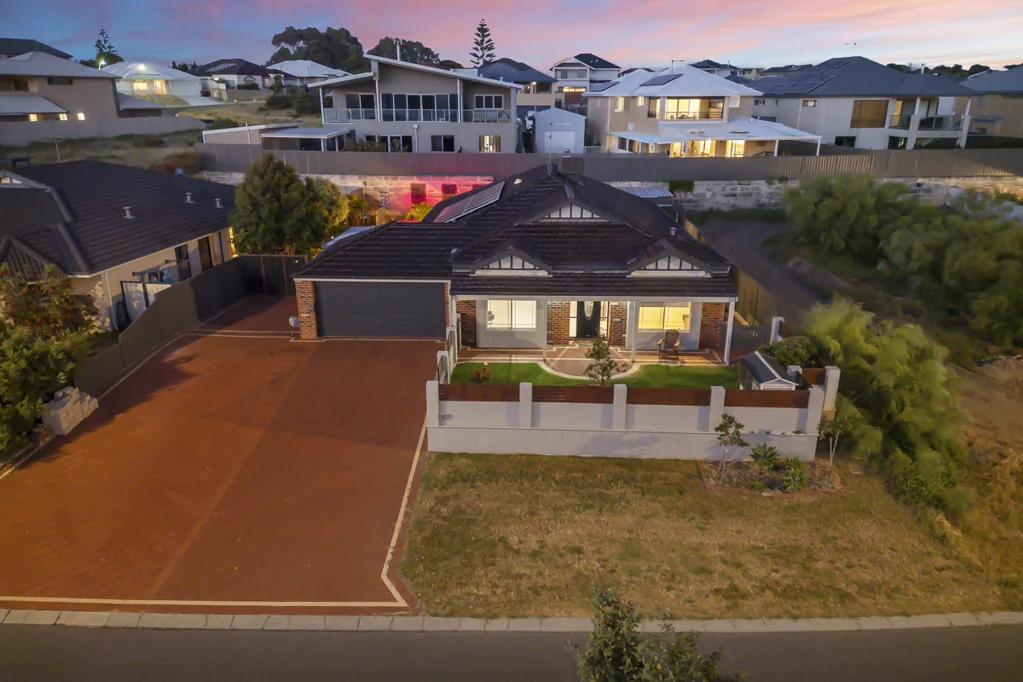 138 Lagoon Drive, Yanchep, WA 6035