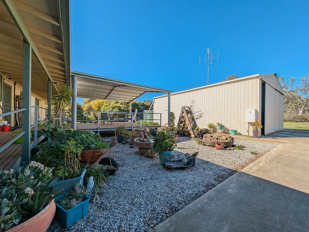 Koondrook 3ਬੈੱਡਰੂਮ Murray River Township – Spacious Home on a Beautiful Allotment