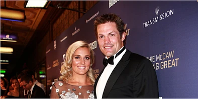 全黑队队长Richie McCaw和未婚妻Gemma Flynn豪掷250万购买婚房